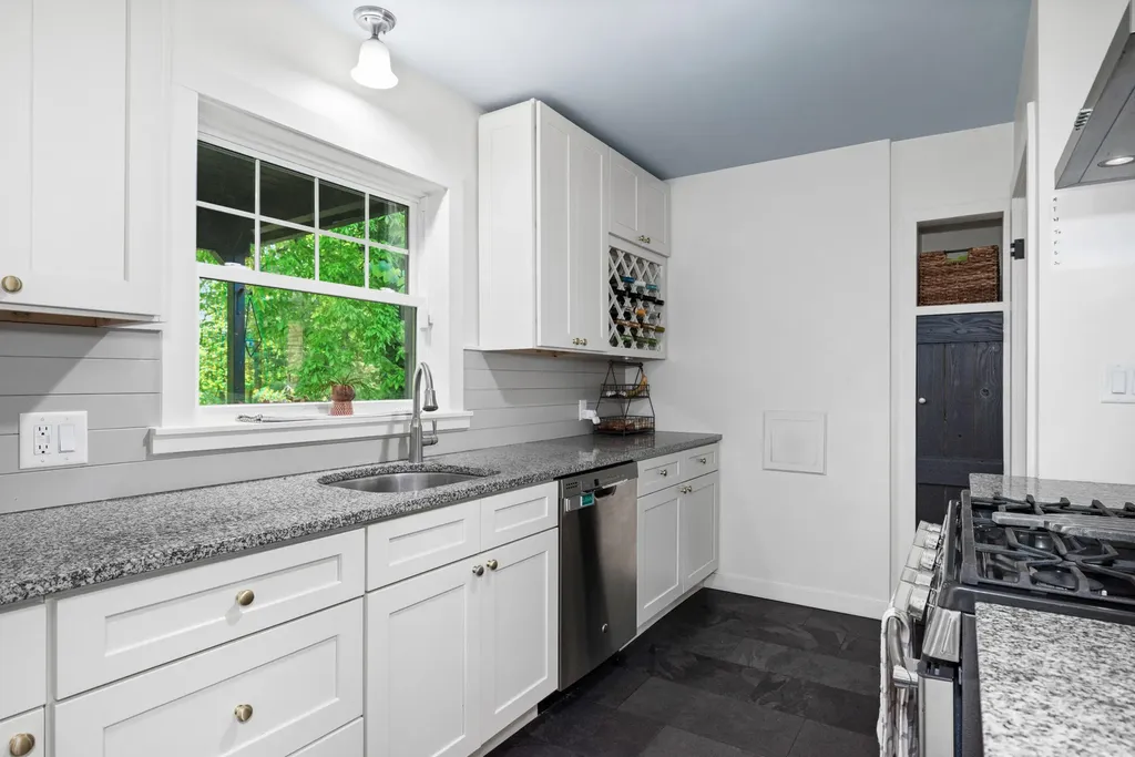 1506 Berkshire Drive SE Grand Rapids City MI 49508