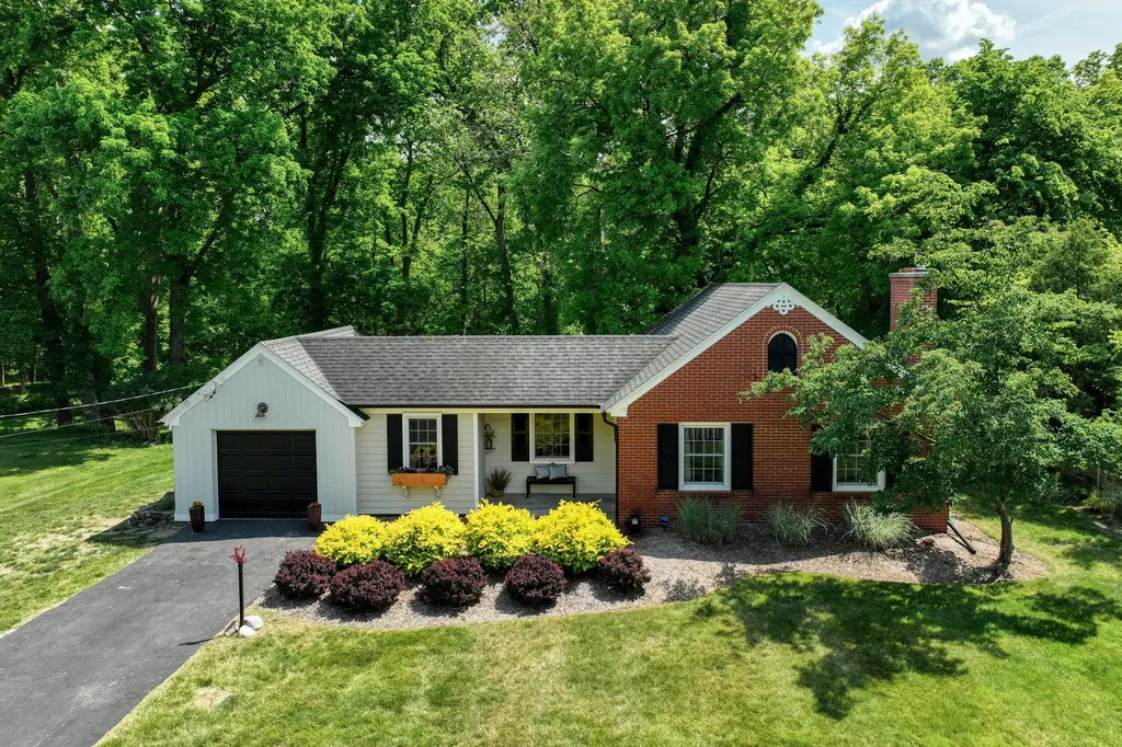 1506 Berkshire Drive SE Grand Rapids City MI 49508