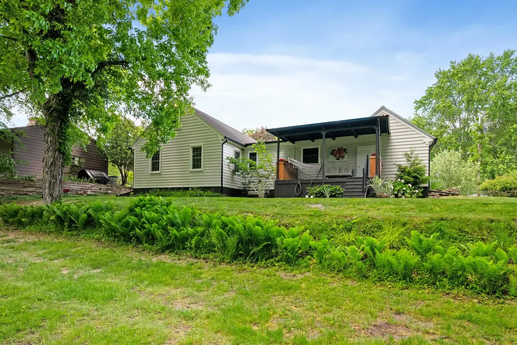 1506 Berkshire Drive SE Grand Rapids City MI 49508