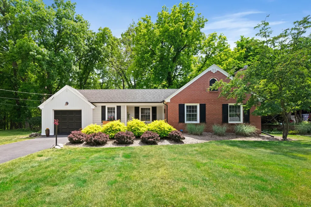 1506 Berkshire Drive SE Grand Rapids City MI 49508