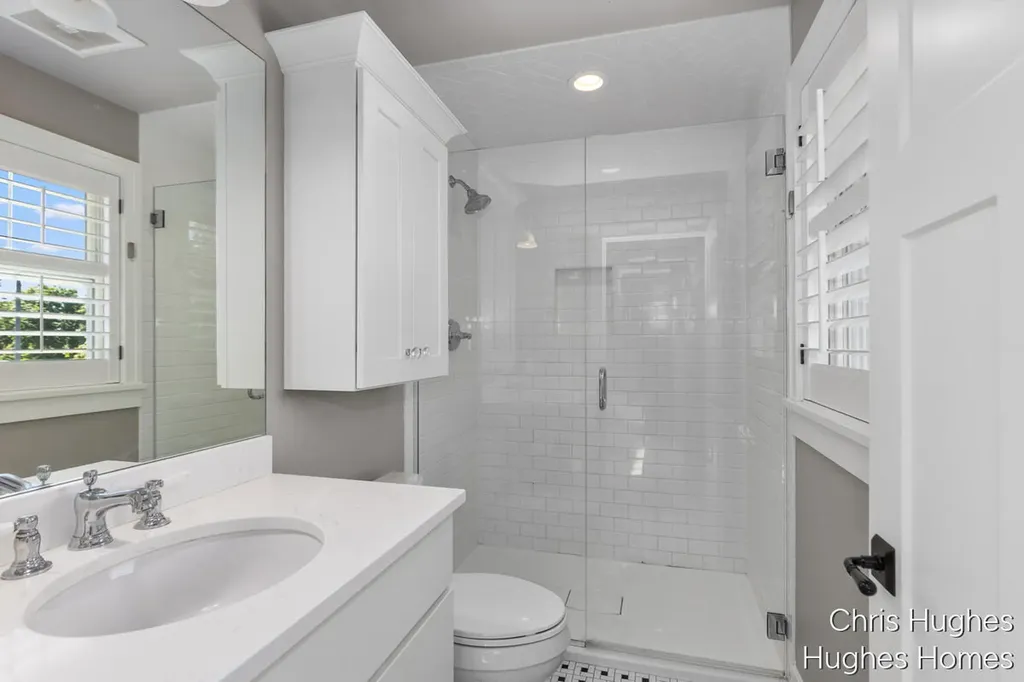 2525 Lake Drive SE East Grand Rapids City MI 49506