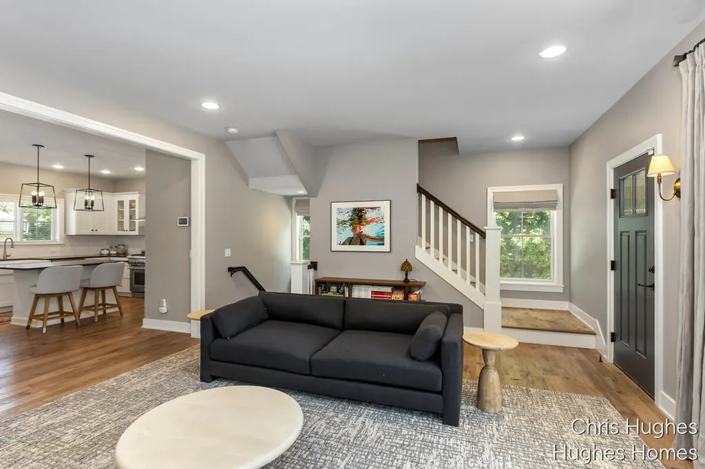 2525 Lake Drive SE East Grand Rapids City MI 49506