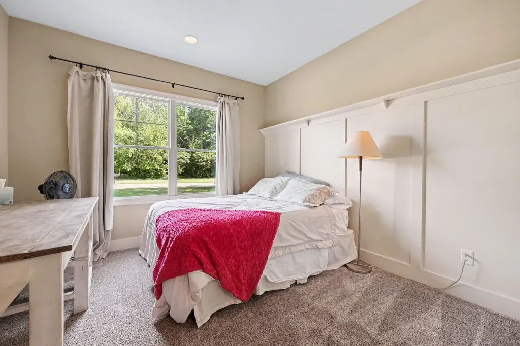 5318 Lamont Farms Drive Polkton Charter Township MI 49404