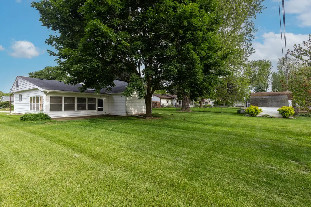 7535 Yorktown Road Delta Charter Township MI 48917