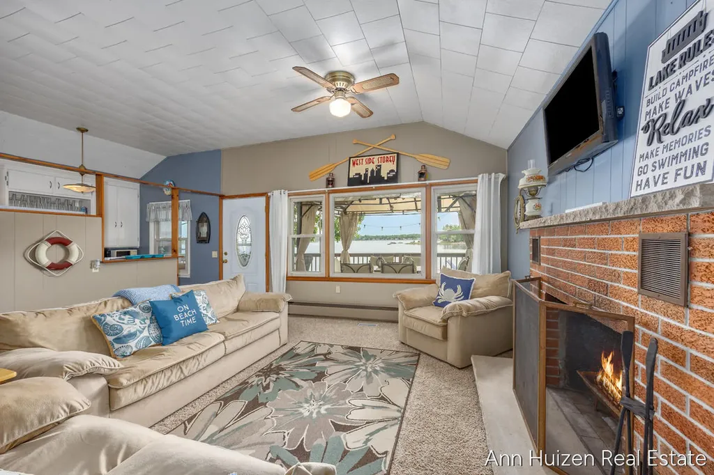 11415 Oak Drive Prairieville Township MI 49046