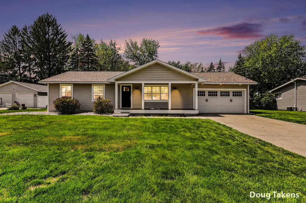 7439 Eastlane Avenue Georgetown Charter Township MI 49428
