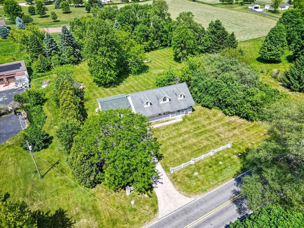 8857 52nd Street SE Cascade Charter Township MI 49301