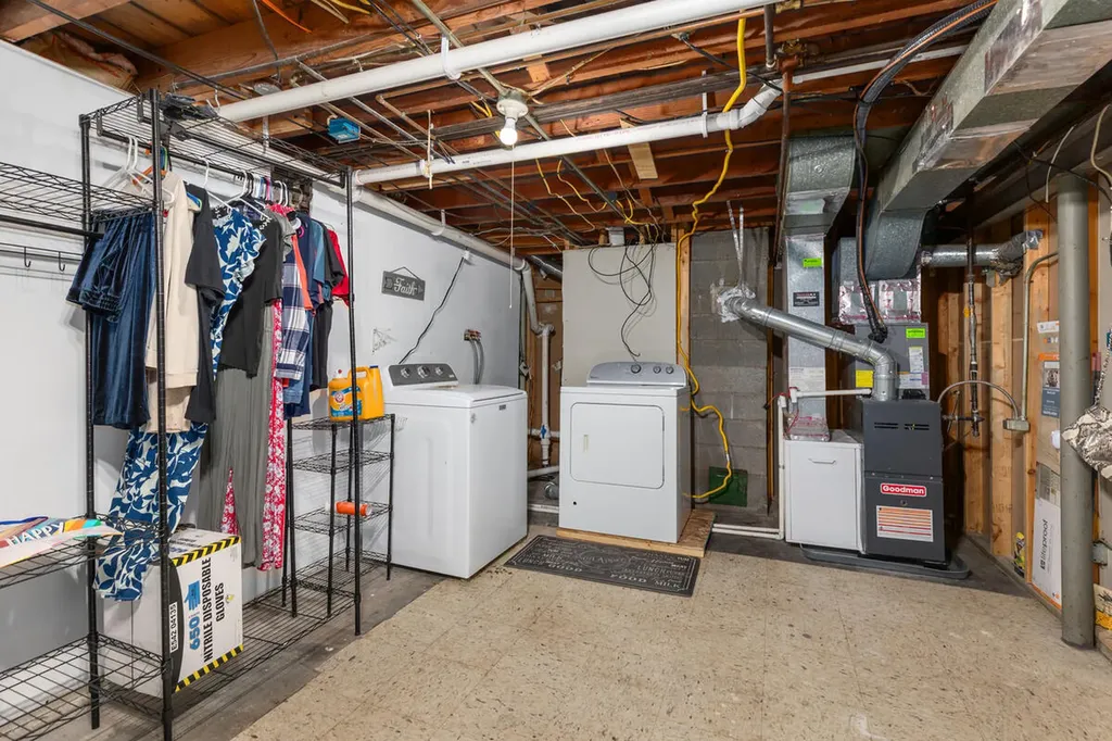 2469 Eden Street SW Wyoming City MI 49519