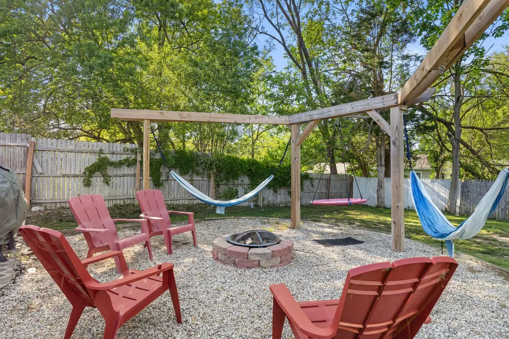 2469 Eden Street SW Wyoming City MI 49519
