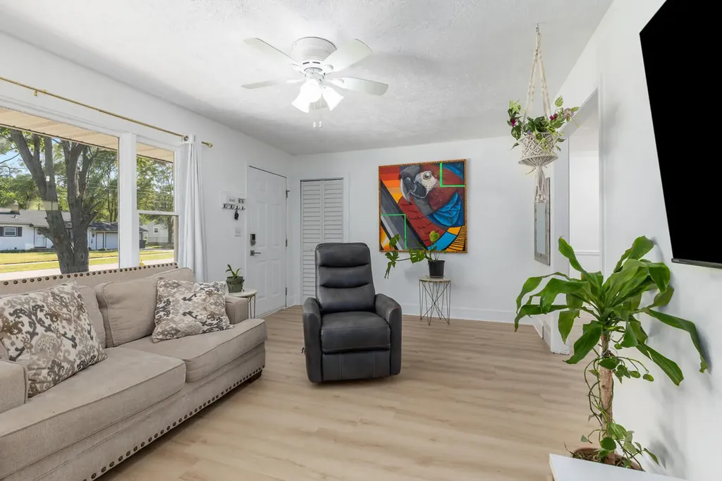 2469 Eden Street SW Wyoming City MI 49519