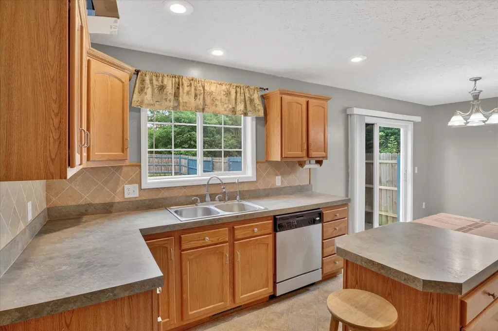 11373 Us 31 Berrien Township MI 49103