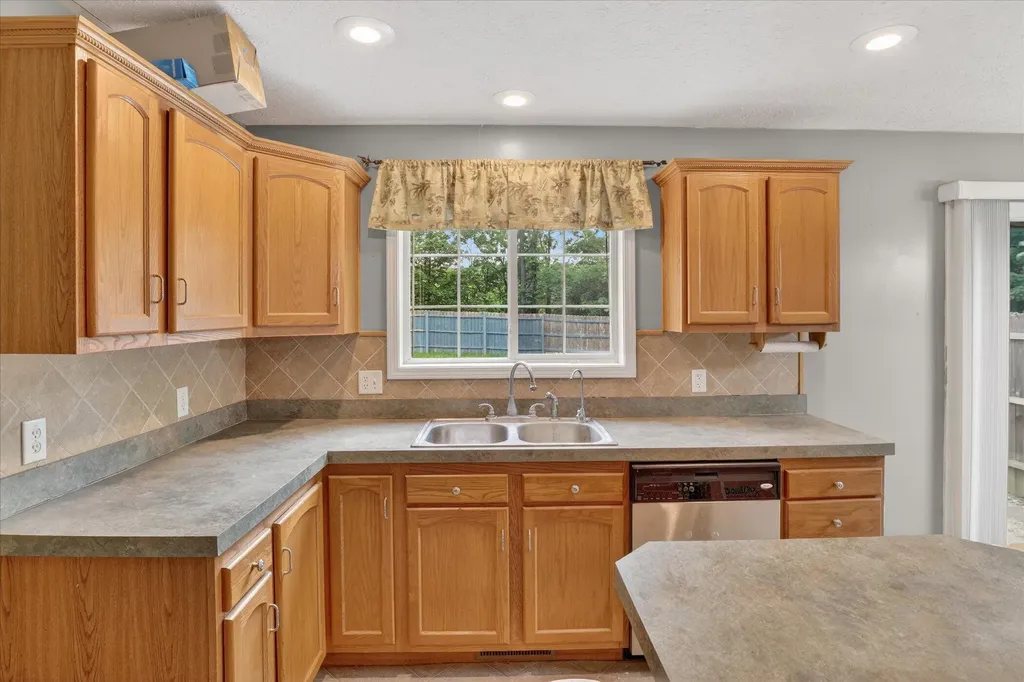 11373 Us 31 Berrien Township MI 49103