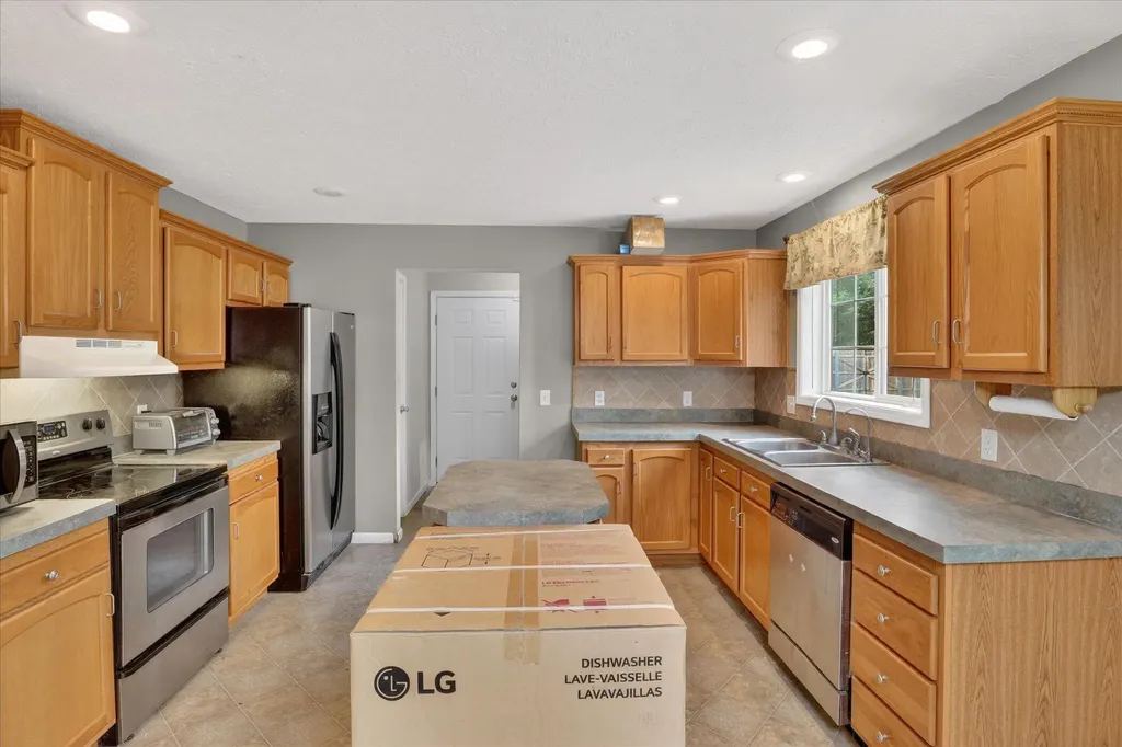 11373 Us 31 Berrien Township MI 49103