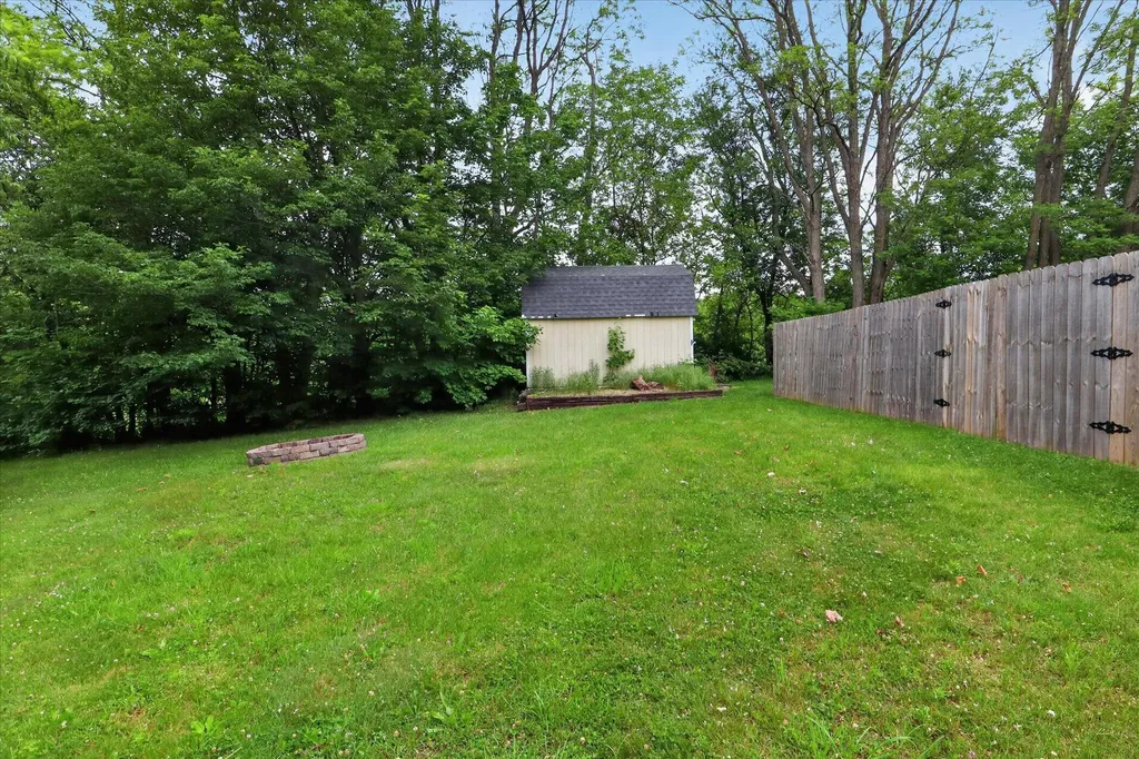 11373 Us 31 Berrien Township MI 49103