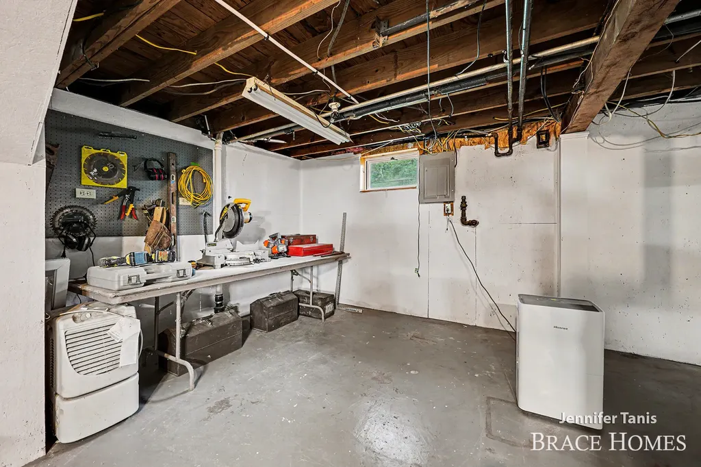2154 Morton Avenue Muskegon City MI 49441