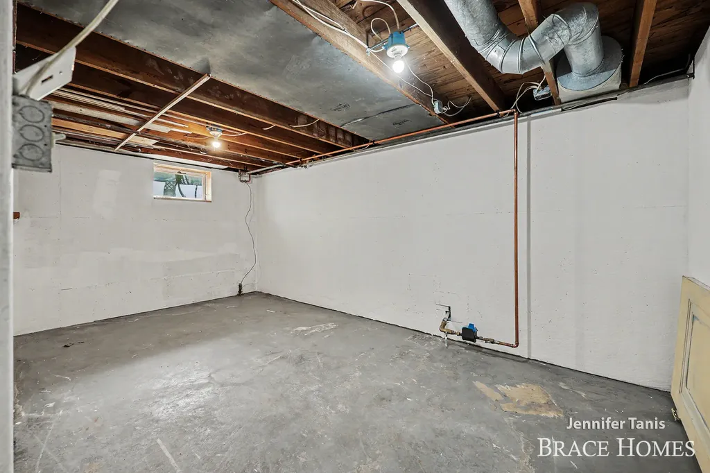 2154 Morton Avenue Muskegon City MI 49441