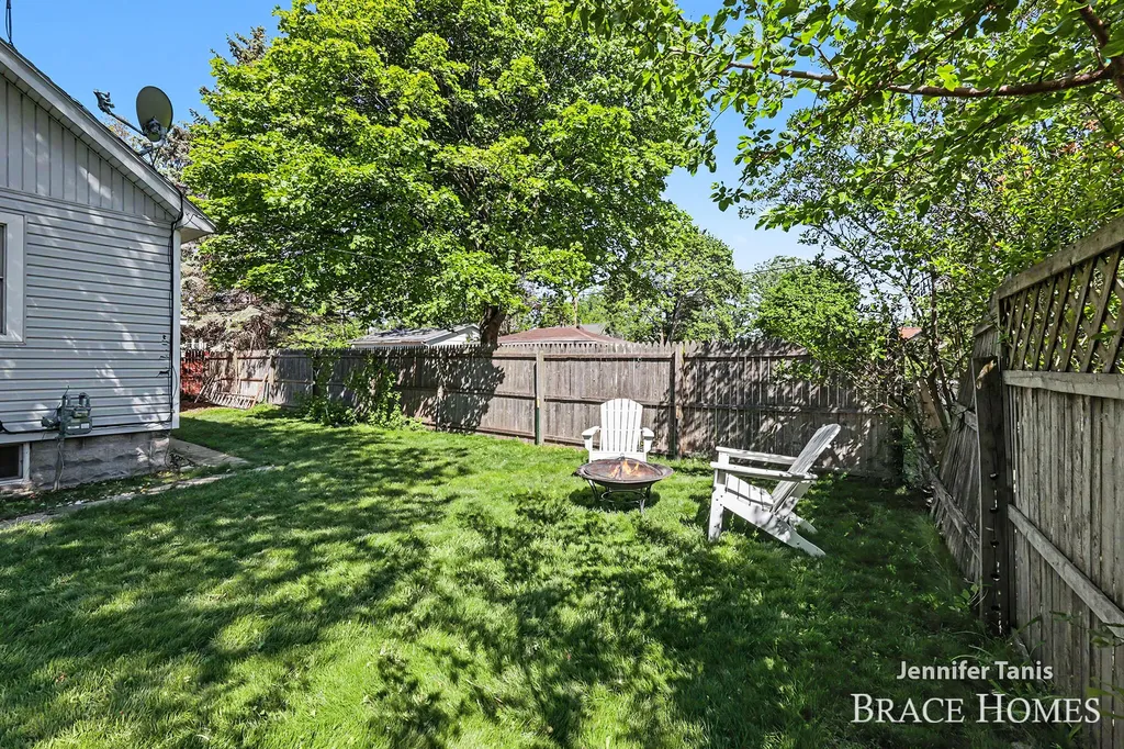 2154 Morton Avenue Muskegon City MI 49441