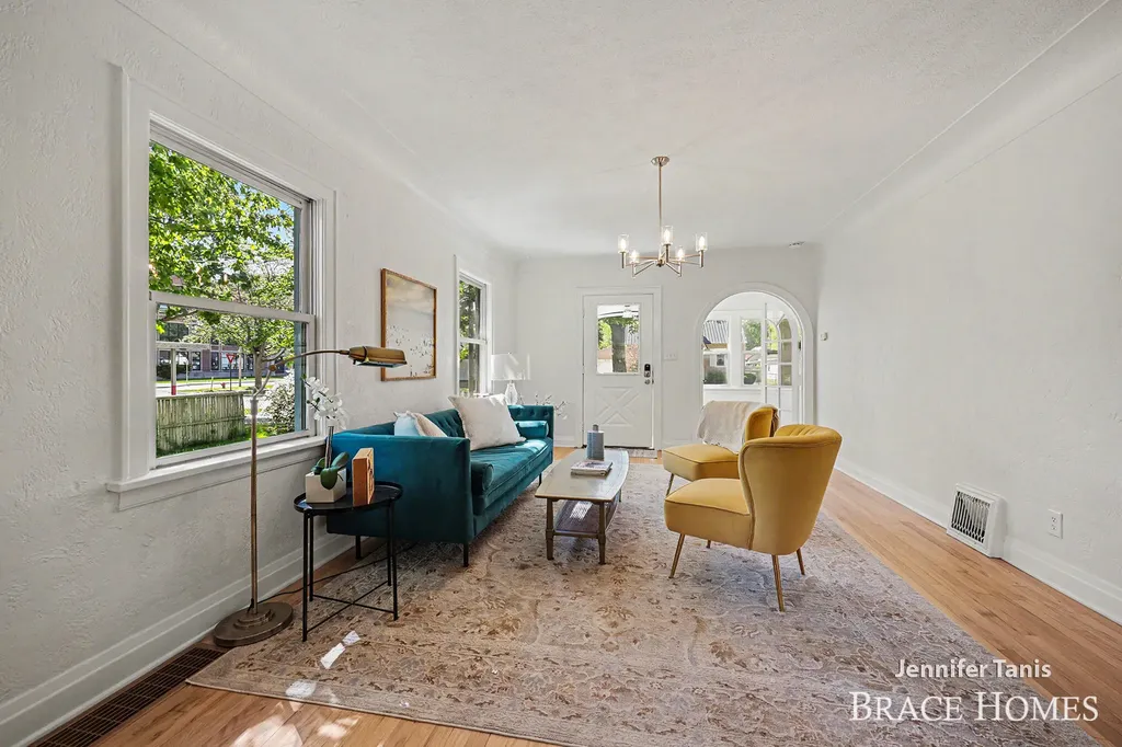 2154 Morton Avenue Muskegon City MI 49441