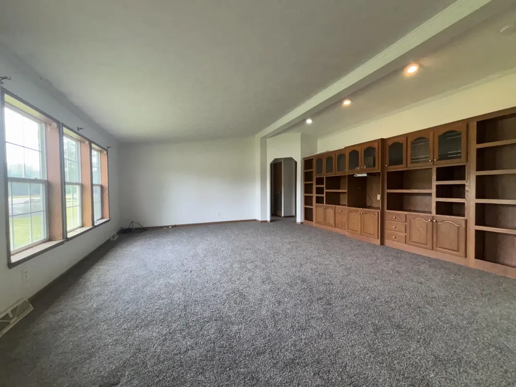 360 Deerfield Drive Kinderhook Township MI 49036