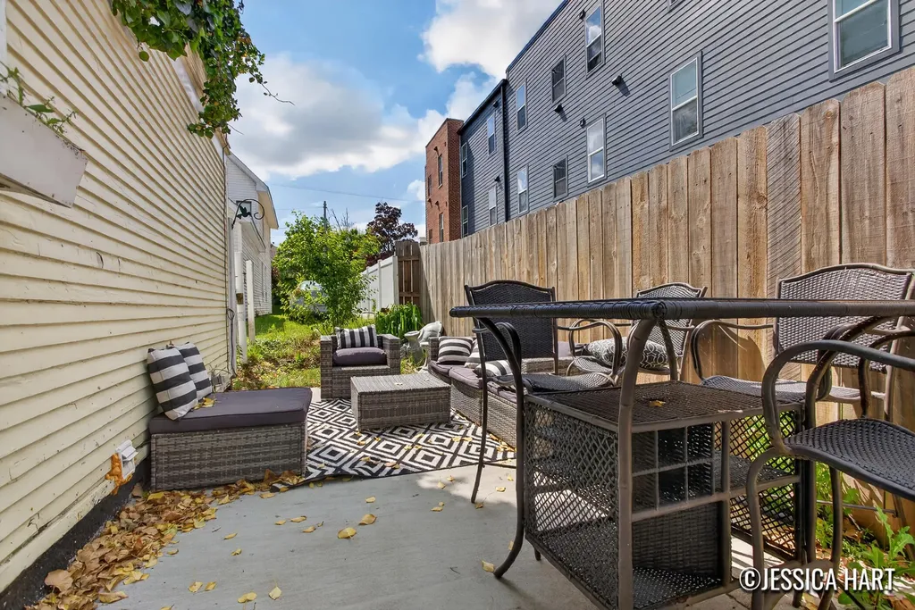 211 Trowbridge Street NE Grand Rapids City MI 49503
