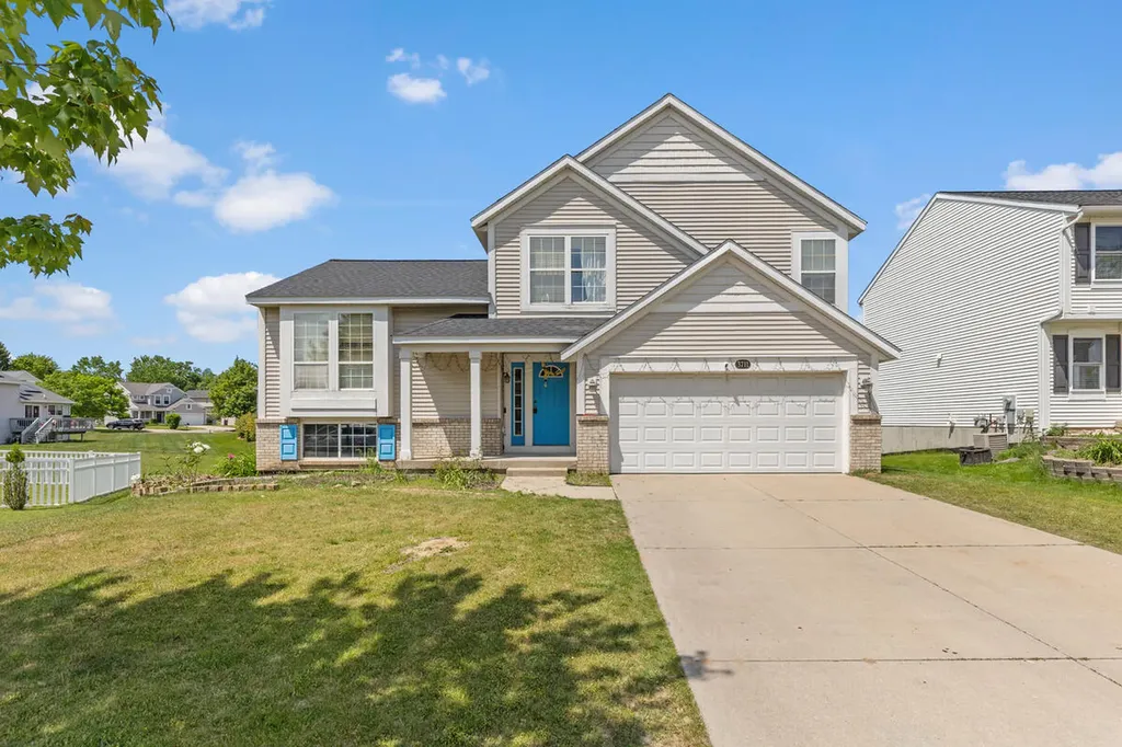 3711 Cedar Landing Drive SE Kentwood City MI 49512
