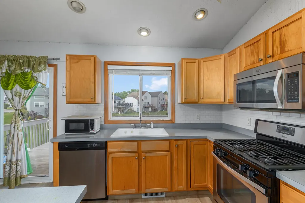 3711 Cedar Landing Drive SE Kentwood City MI 49512
