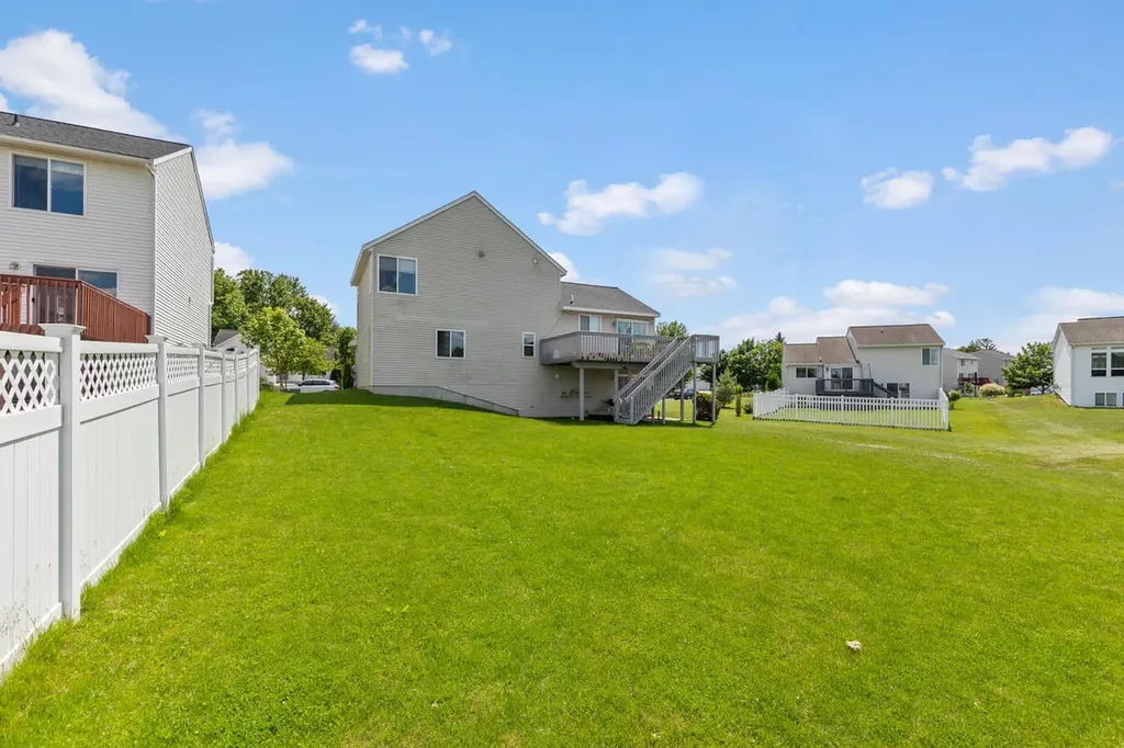 3711 Cedar Landing Drive SE Kentwood City MI 49512