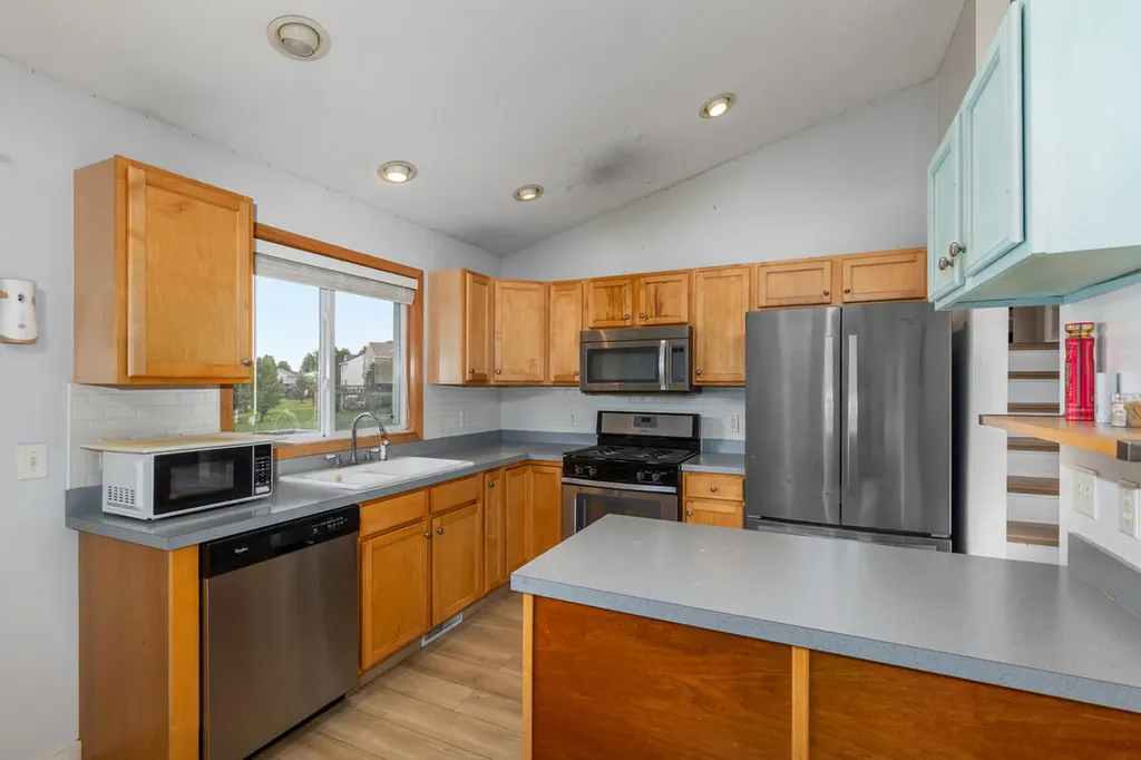 3711 Cedar Landing Drive SE Kentwood City MI 49512