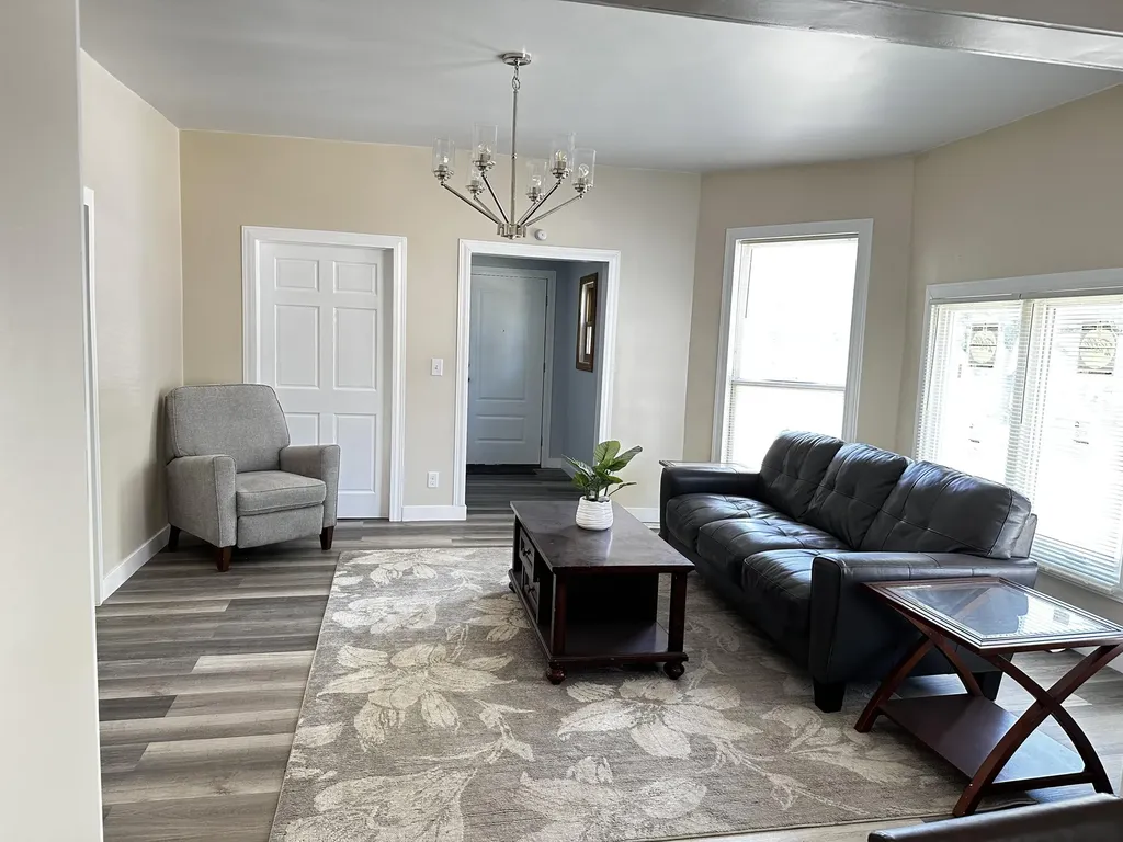 1707 S Burdick Street Kalamazoo City MI 49001