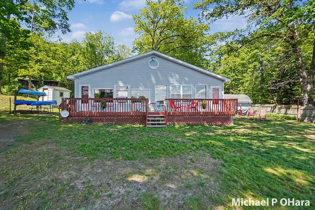 818 W Wells Street Lincoln Township MI 49349