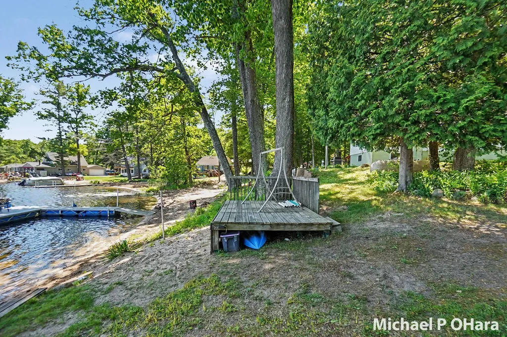 818 W Wells Street Lincoln Township MI 49349