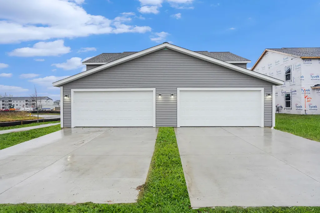 832 Winchester Street Holland City MI 49423