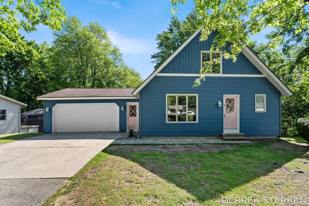 789 Shadybrook Drive Holland Charter Township MI 49424