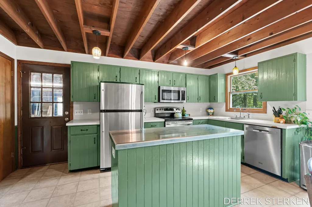 789 Shadybrook Drive Holland Charter Township MI 49424