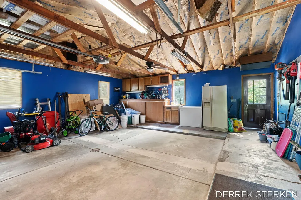 789 Shadybrook Drive Holland Charter Township MI 49424