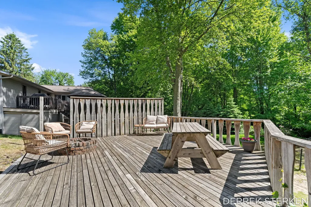 789 Shadybrook Drive Holland Charter Township MI 49424