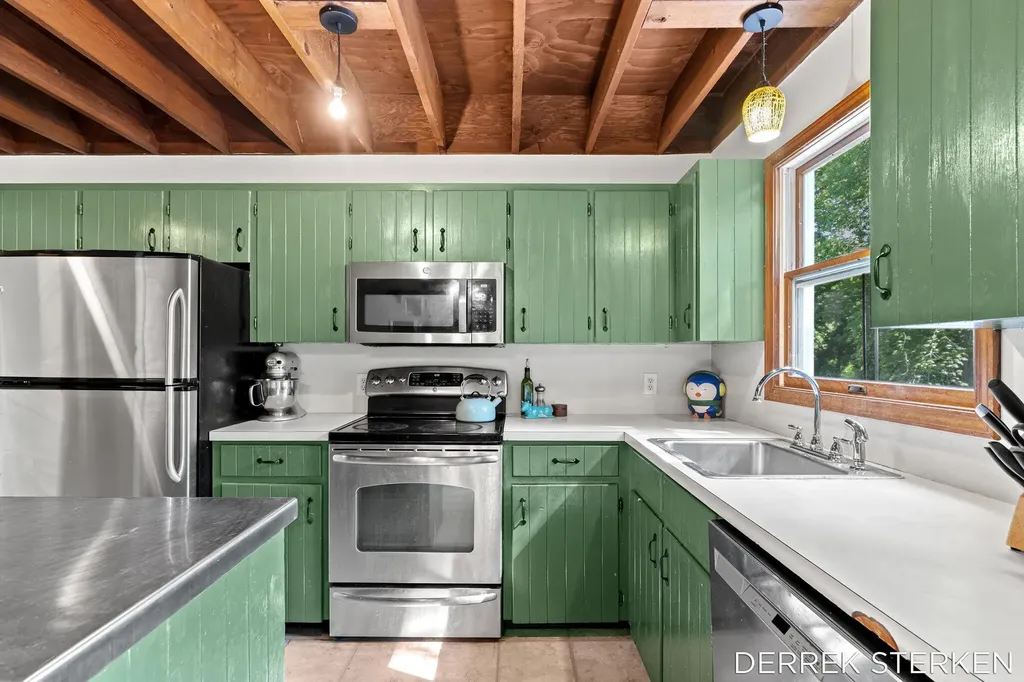 789 Shadybrook Drive Holland Charter Township MI 49424