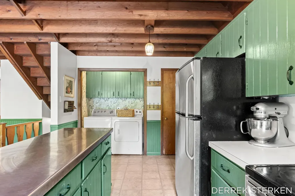 789 Shadybrook Drive Holland Charter Township MI 49424