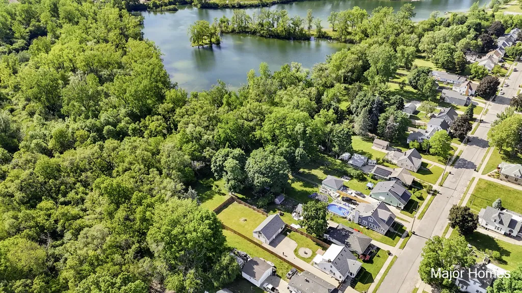 1947 Blandford Avenue SW Wyoming City MI 49519