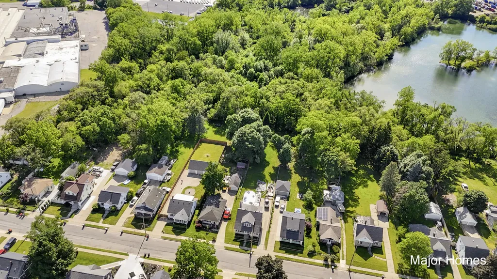 1947 Blandford Avenue SW Wyoming City MI 49519