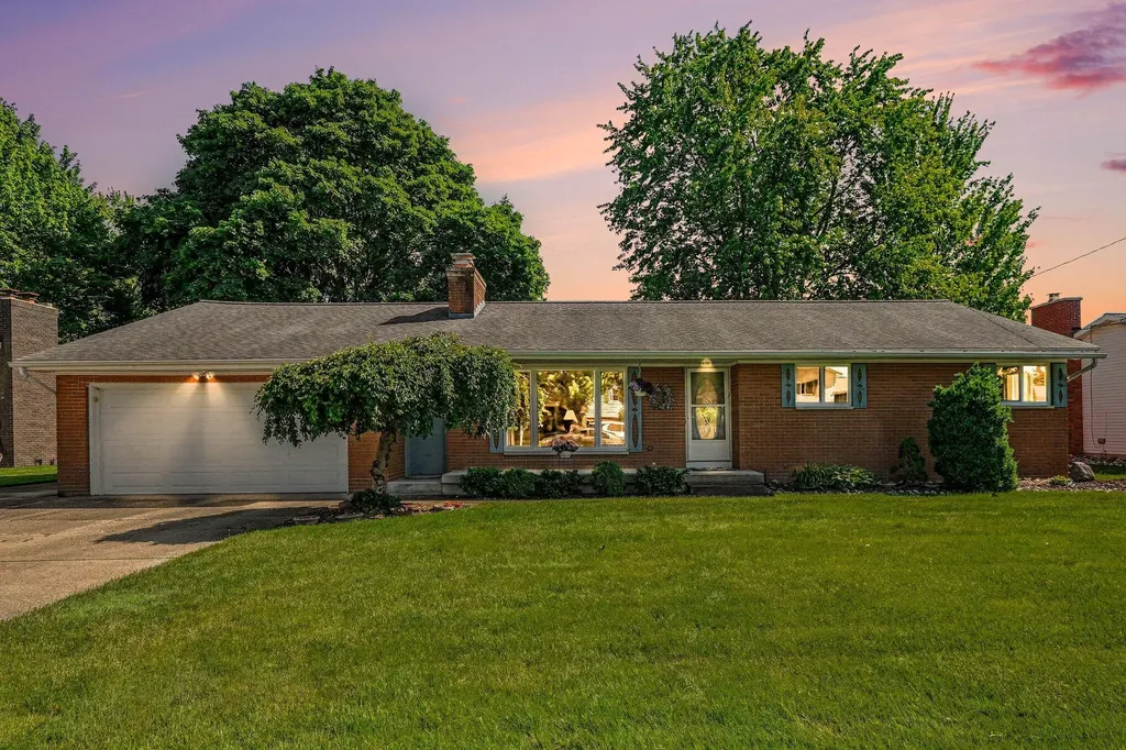 4498 Lucas Drive SW Grandville City MI 49418