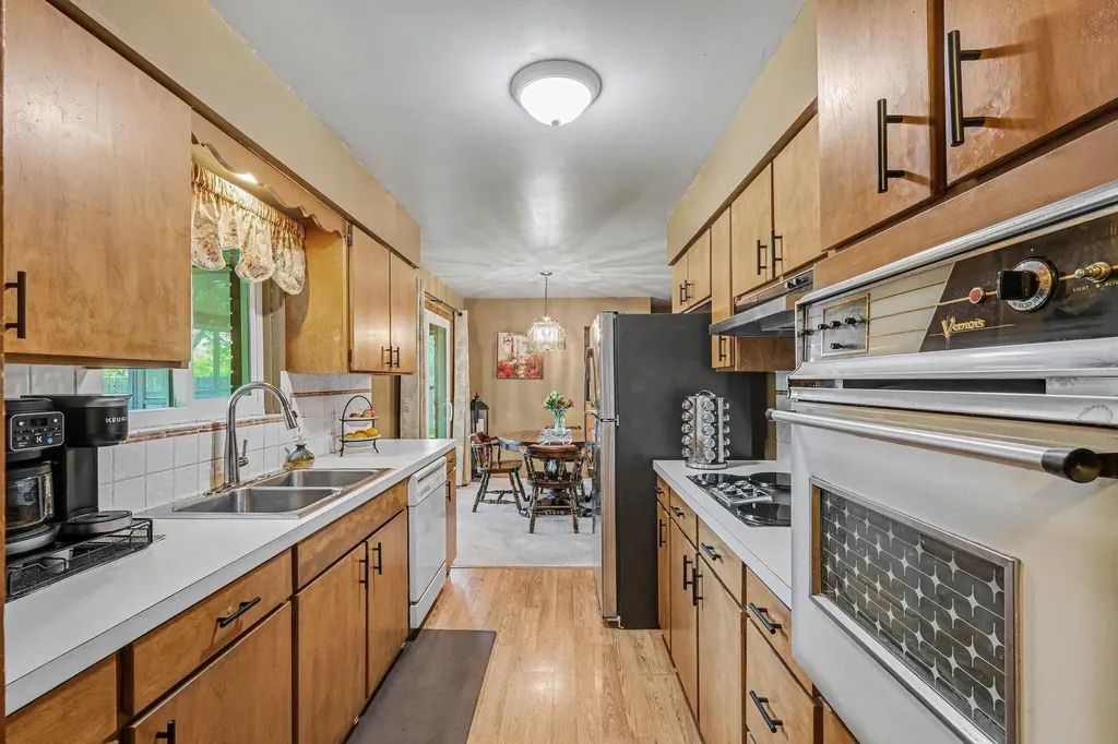 4498 Lucas Drive SW Grandville City MI 49418