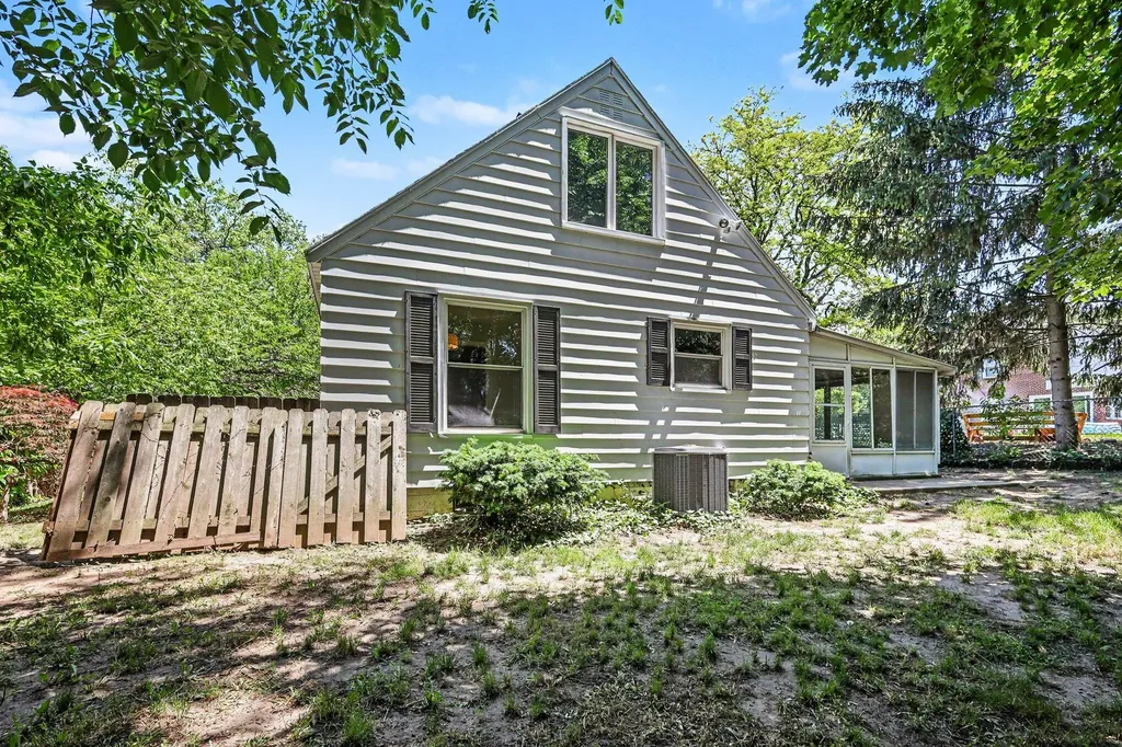 1217 Plymouth Avenue SE Grand Rapids City MI 49506