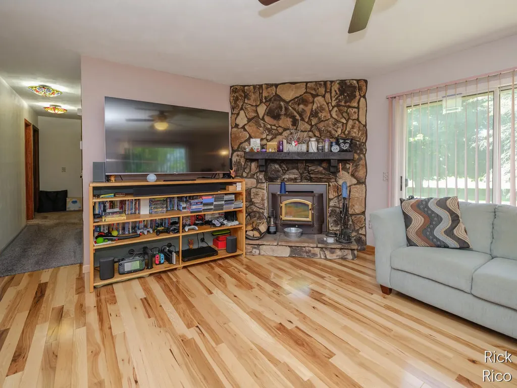 8290 E W Avenue E Brady Township MI 49097