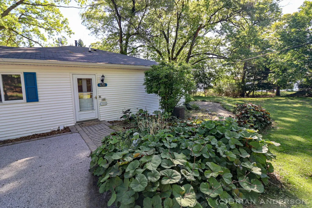 6265 W Old Channel Trail White River Township MI 49437