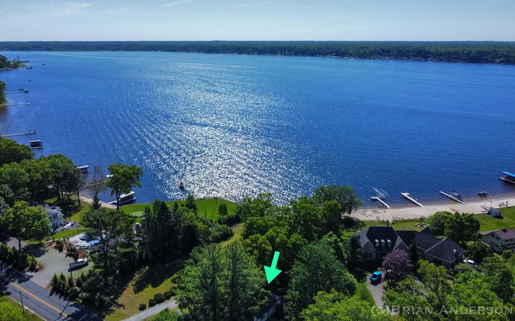 6265 W Old Channel Trail White River Township MI 49437