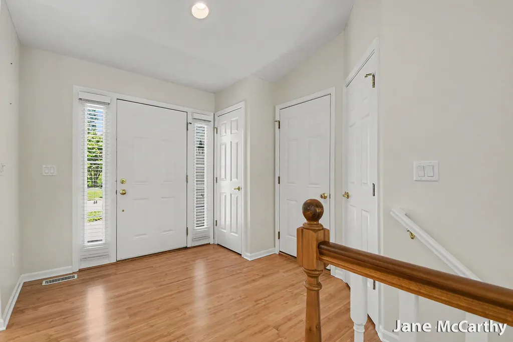 2338 Whimbrel Court NE Grand Rapids City MI 49505