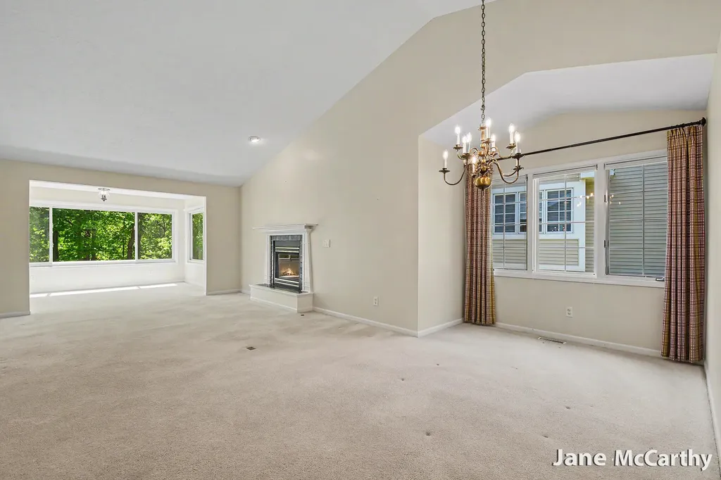 2338 Whimbrel Court NE Grand Rapids City MI 49505