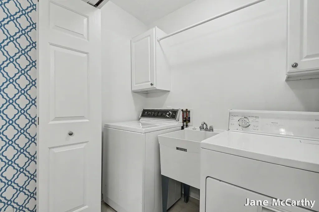 2338 Whimbrel Court NE Grand Rapids City MI 49505