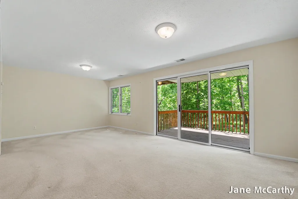 2338 Whimbrel Court NE Grand Rapids City MI 49505